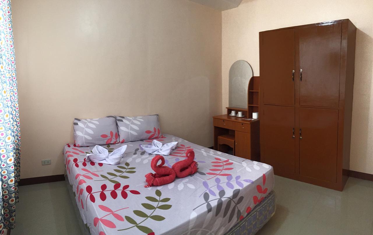 Brielles Travellers Inn Tagbilaran Exterior foto