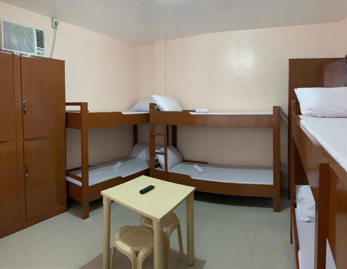 Brielles Travellers Inn Tagbilaran Exterior foto